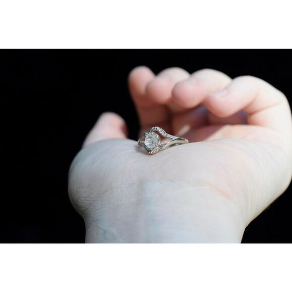 Alternative Diamond Engagement Ring Size 7 14k Solid Gold - Picture 2 of 10